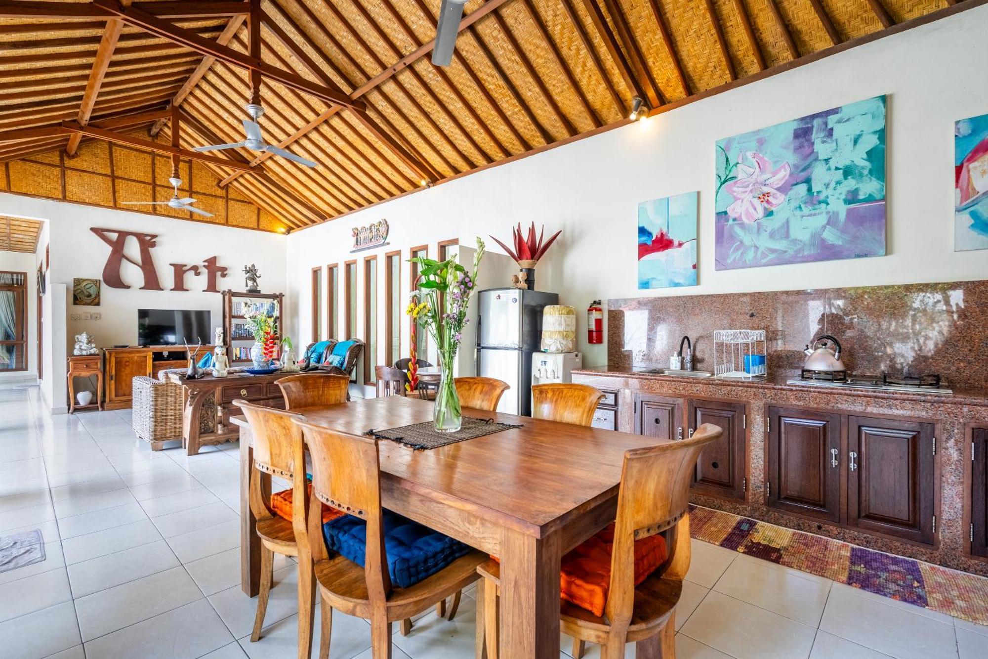 Bulan Mas Villa *